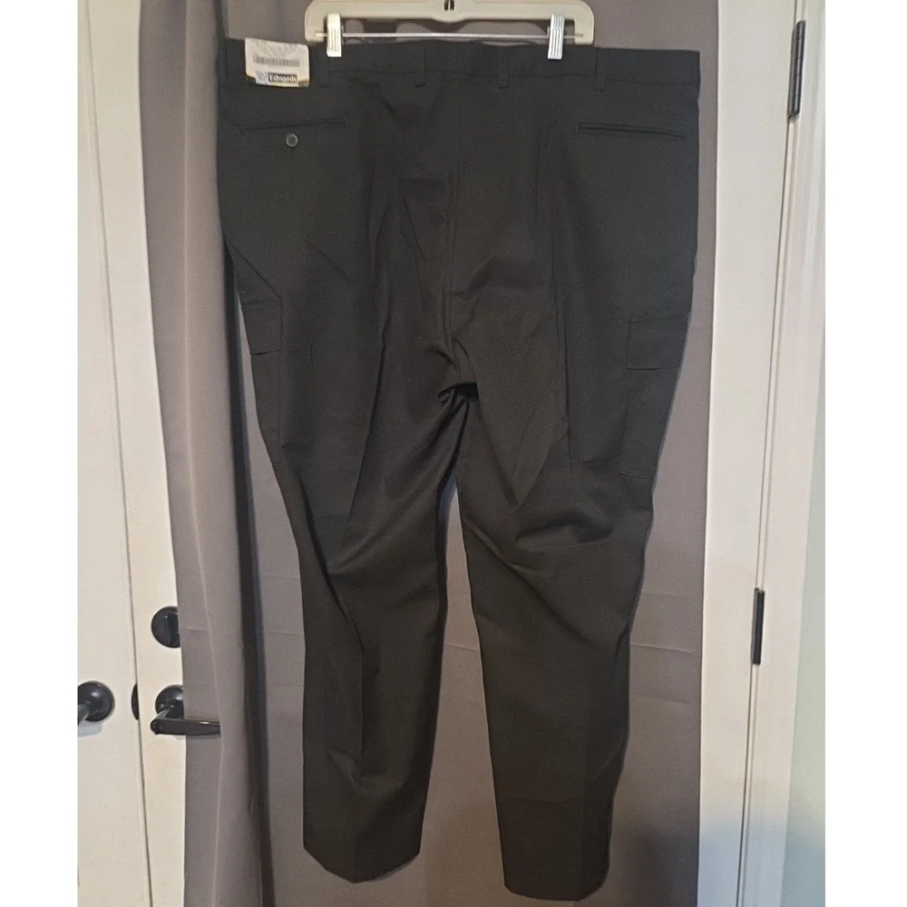 Edwards black cargo